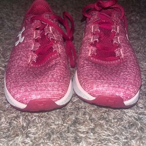 Under Armour Sneakers